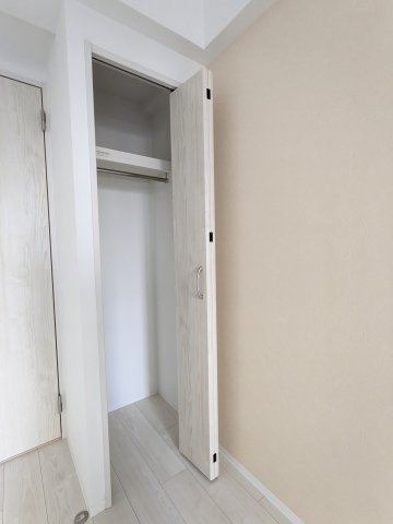 クレストタップ神戸湊町ノアールの収納