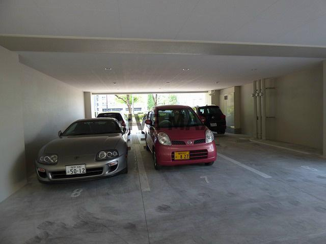 【駐車場】ラファセアリービオ博多 