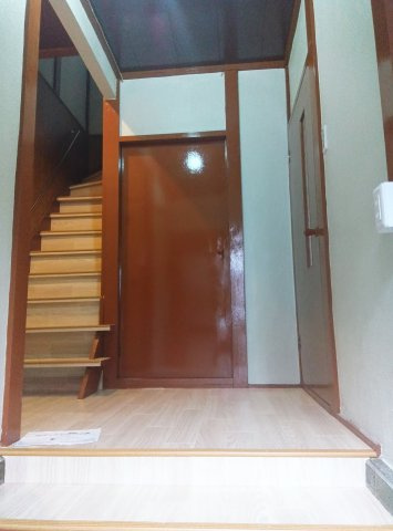 【玄関】 | 甲田2丁目貸家