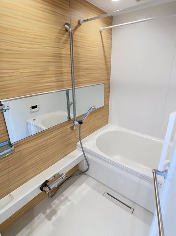 コア八日町の浴室
