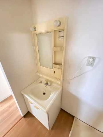 【独立洗面台】