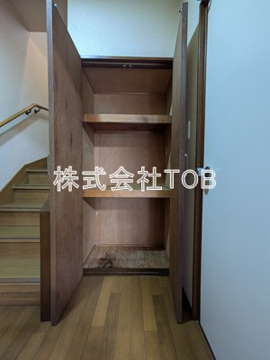【その他】 | 元和泉2丁目貸家 | 廊下収納