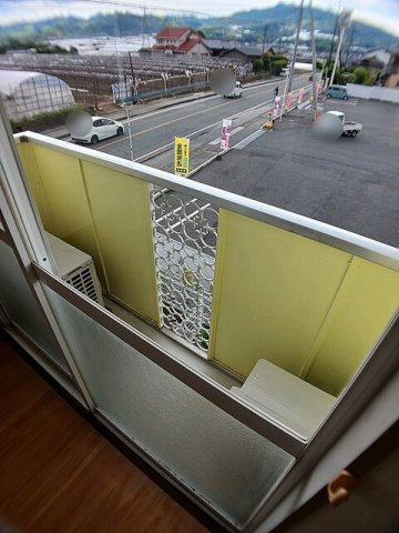 熊本市北区植木町平野のアパートのバルコニー|お洗濯にも便利なバルコニー付き