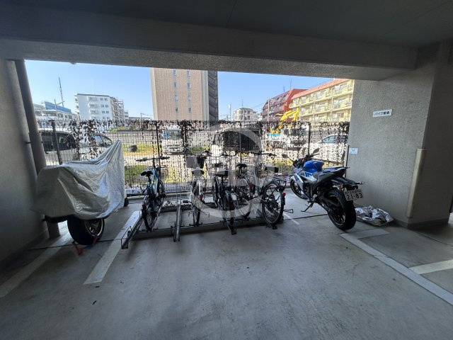 アレルヤのその他|アレルヤ　駐輪場