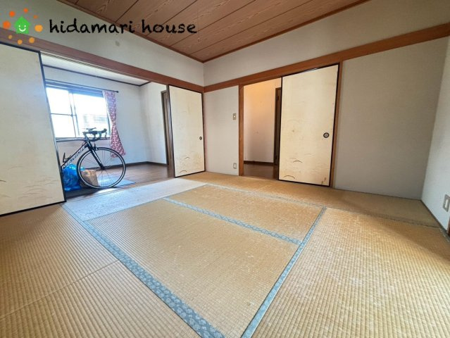 鴻巣市箕田　中古二世帯住宅の内装