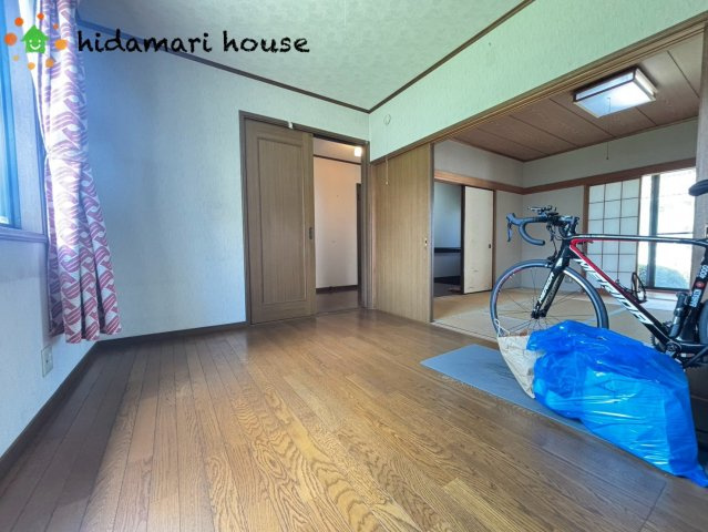 鴻巣市箕田　中古二世帯住宅の内装