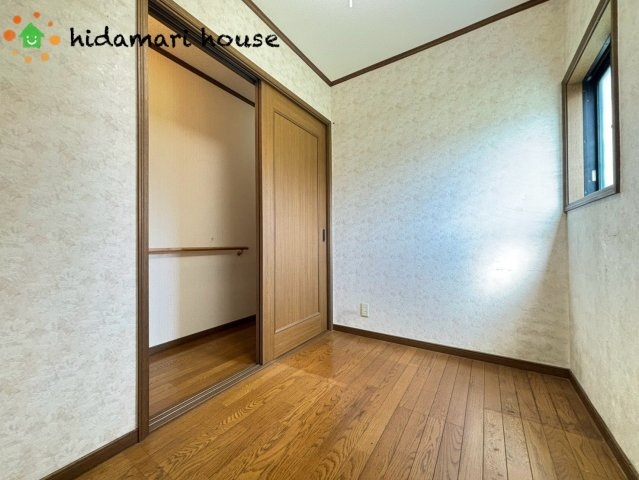 鴻巣市箕田　中古二世帯住宅の内装