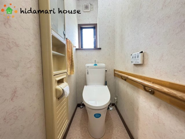 鴻巣市箕田　中古二世帯住宅のトイレ