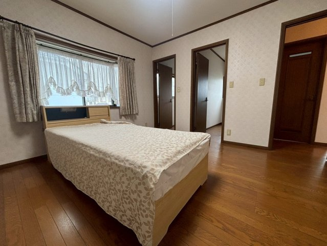 鴻巣市箕田　中古二世帯住宅の内装