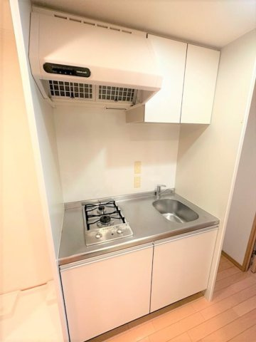 【キッチン】レジディア三宮東