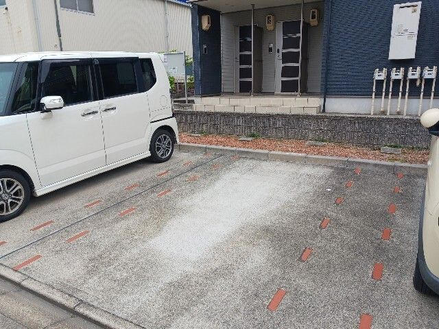 ＩＴ・ＰＬＡＣＥ　Ⅱの駐車場|駐車場があります