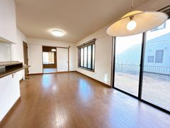 龍ケ崎市久保台3丁目　中古戸建の居間・リビング|【リフォーム中6/21更新】
