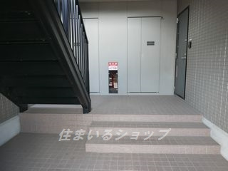 コーポラスヤナセⅡのエントランス