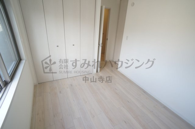 ライブリックスの寝室|参考、同建物・反転間取りの号室
