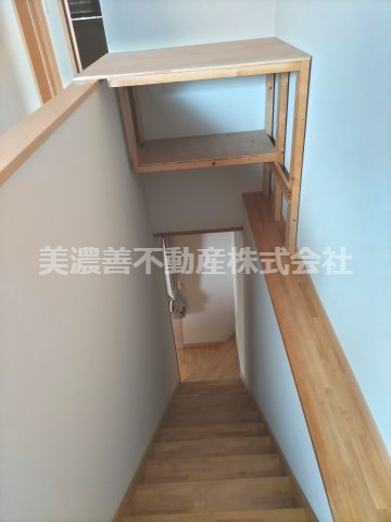 ６７０８９　岐阜市加納堀田町中古戸建ての内装