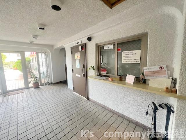 藤沢市鵠沼海岸2丁目　鵠沼ニューマンションのその他共用部分|エントランス周辺スペース◇