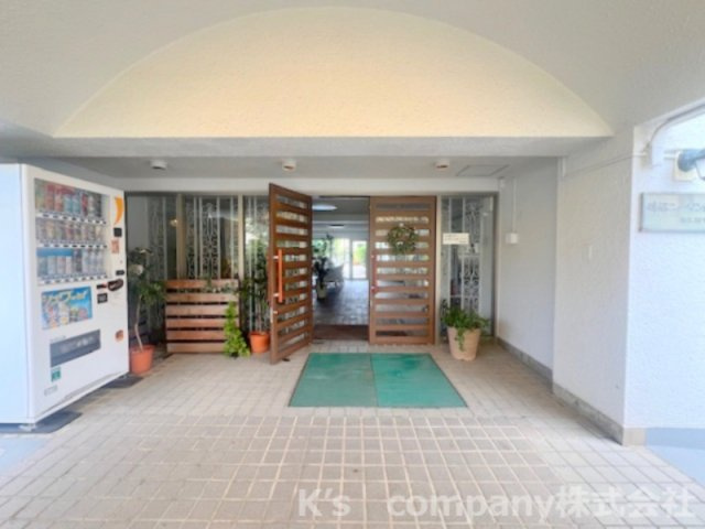 藤沢市鵠沼海岸2丁目　鵠沼ニューマンションのエントランス|エントランス周辺スペース◇