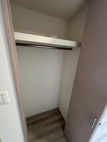 コンフォリア・リヴ天王寺寺田町ソルテラスの収納|コンフォリア・リヴ天王寺寺田町ソルテラス　クローゼット