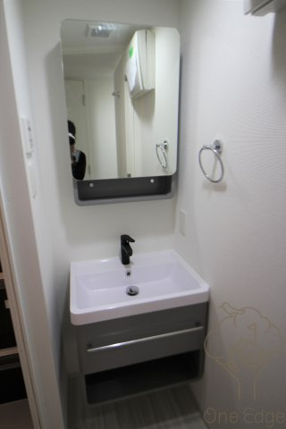 セレニテ梅田ルフレの独立洗面台