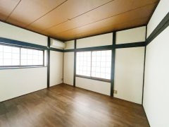 牛久市猪子町　中古戸建の洋室