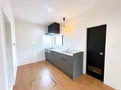 牛久市猪子町　中古戸建のキッチン