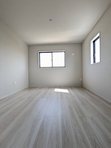 ひたちなか市東大石　8期の洋室|いつかは子供部屋として使いたい...お子様の成長に合わせて机やベッドを配置し将来を見越しての住まいを～