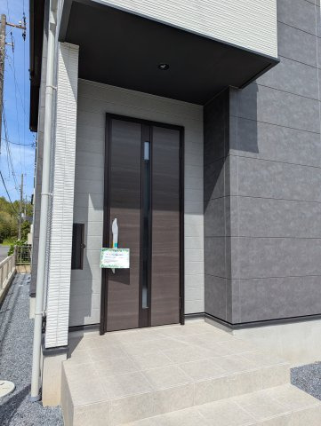 ひたちなか市東大石　8期の玄関|玄関です。玄関は住まいの（顔）です～♪新しい生活を新しい家で♪