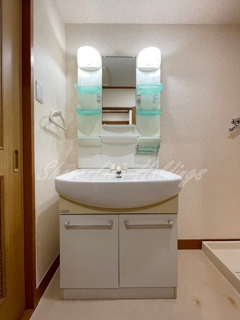 藤沢市湘南台２丁目の賃貸マンションの洗面所|明るい洗面所です