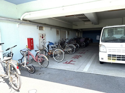 【その他共用部分】 | ダイアパレス白子 | 自転車置き場