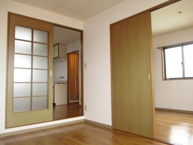 吉原山崎マンションの寝室