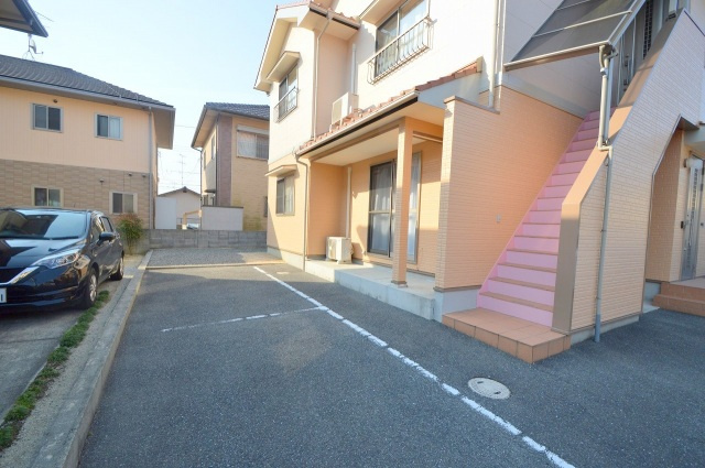 メモリーの駐車場