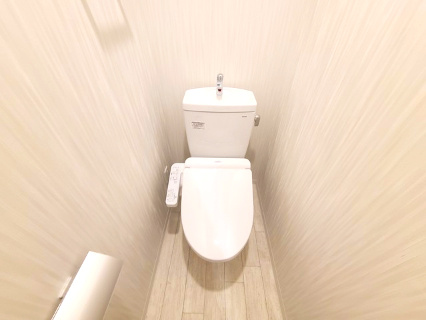 隆和
