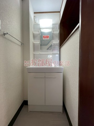 友愛ビルの洗面所|忙しい朝には欠かせない洗面所です