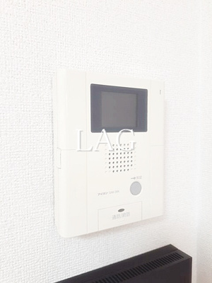 【セキュリティ】 | リバーパークＫ | モニター付きインターホンになります。