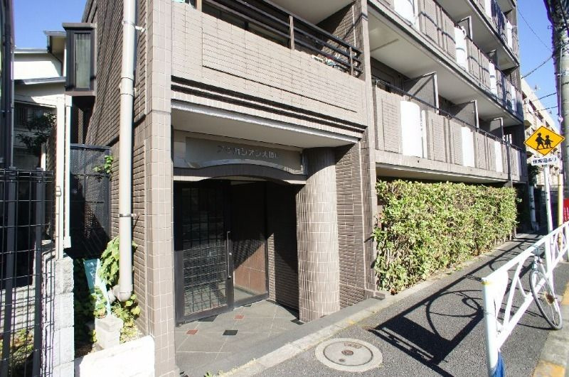 アサカシオン大岡山のエントランス