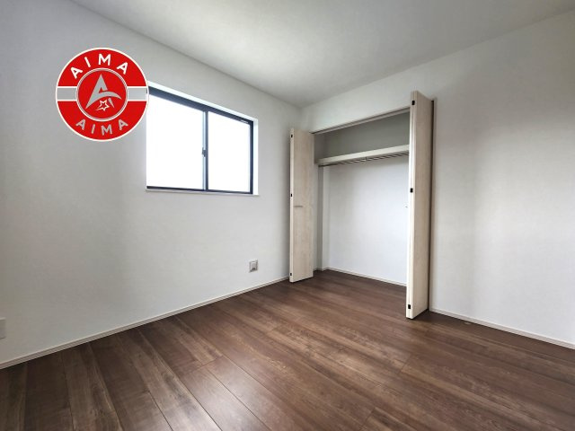 福岡市南区柏原6丁目第1-2棟（A号棟）の内観：施工例|柔らかい陽光が差し込む明るいお部屋を演出する設計。彩光の取れる窓が気持ちの良いお部屋を創り上げます。