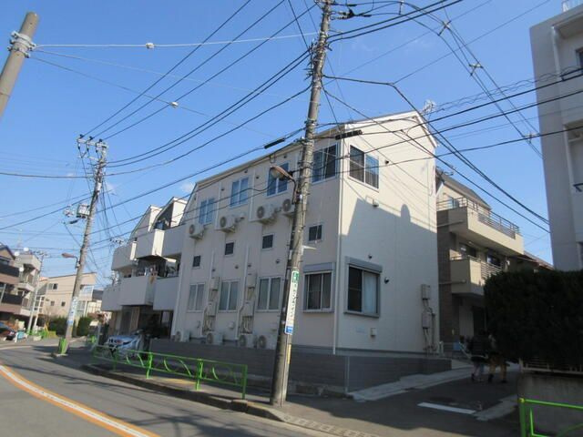 アティック目黒本町の外観
