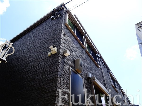 ウェルスクエア都立大学の外観