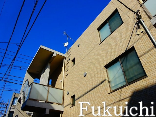 ヴェルデ柿の木坂の外観