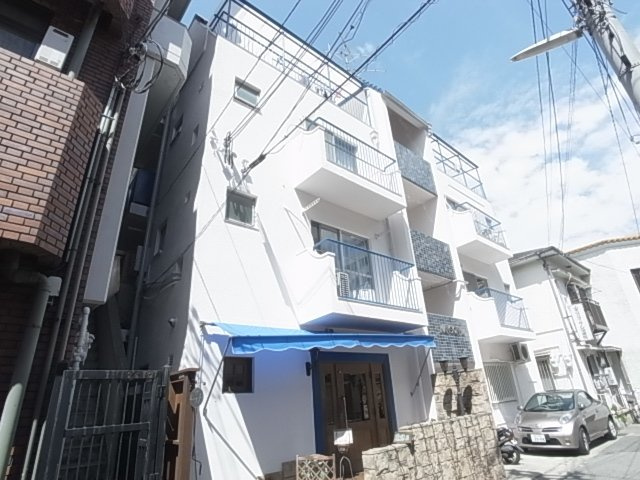 マンションLの外観