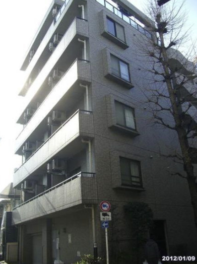 ガーラ駒沢大学の外観