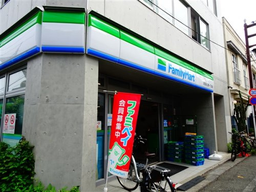 上馬シャモットの周辺|【コンビニエンスストア】ファミリーマート　世田谷上馬１丁目店まで400ｍ