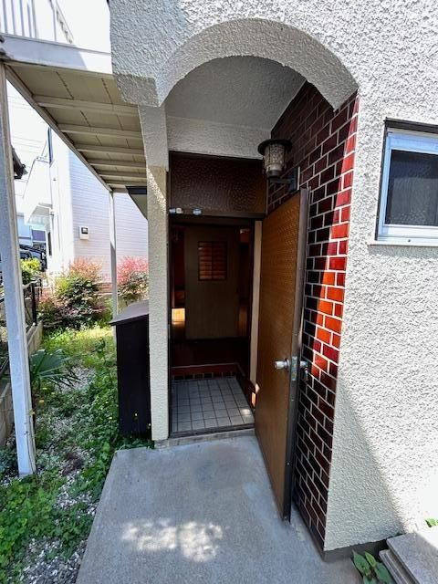 秋津戸建のエントランス