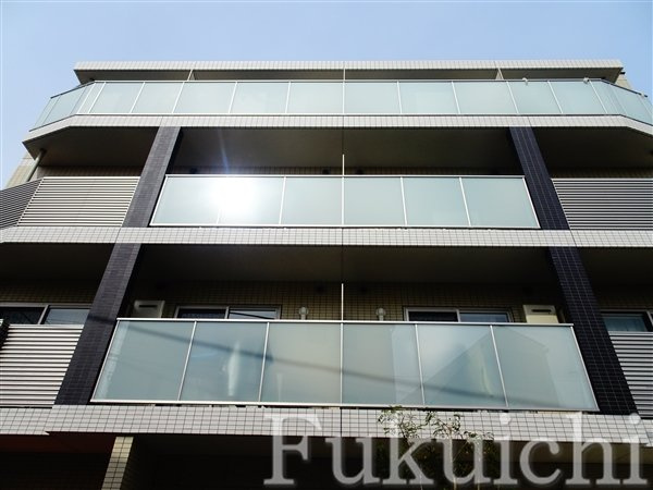 クレイシア都立大学クラッセの外観