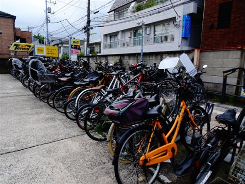ゴールドレジデンシア三軒茶屋の周辺|【駐輪場】西友三軒茶屋店　お客様駐輪場Bまで327ｍ