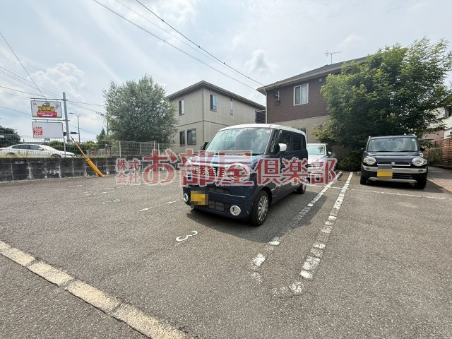 シャーメゾン国分　B棟の駐車場|駐車場があります