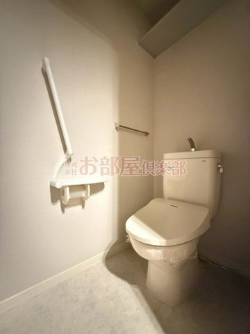 シャーメゾン国分　B棟のトイレ|落ち着いたトイレです