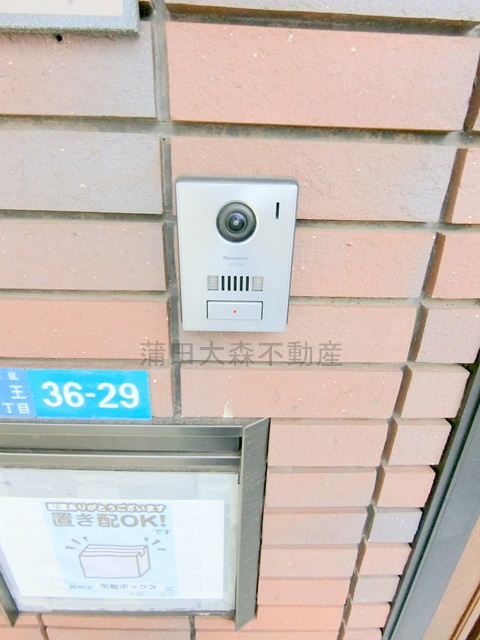 山王一丁目戸建の玄関