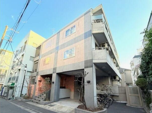 サウダージ自由が丘の外観