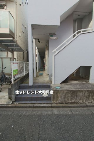 シティハイツ相模大野のエントランス